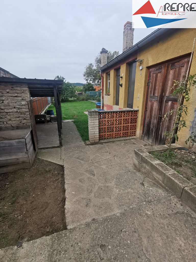 Velké Žernoseky - prodej rodinného domu - obrázek č.24
