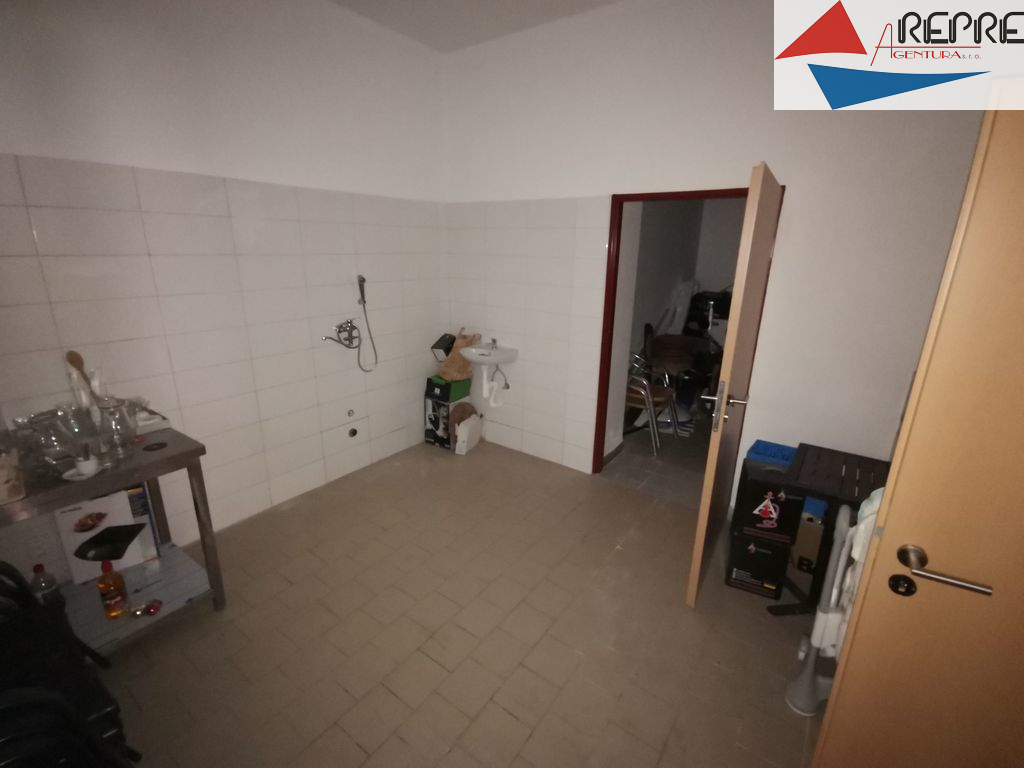 Louny - prodej polyfunkčního domu - obrázek č.5