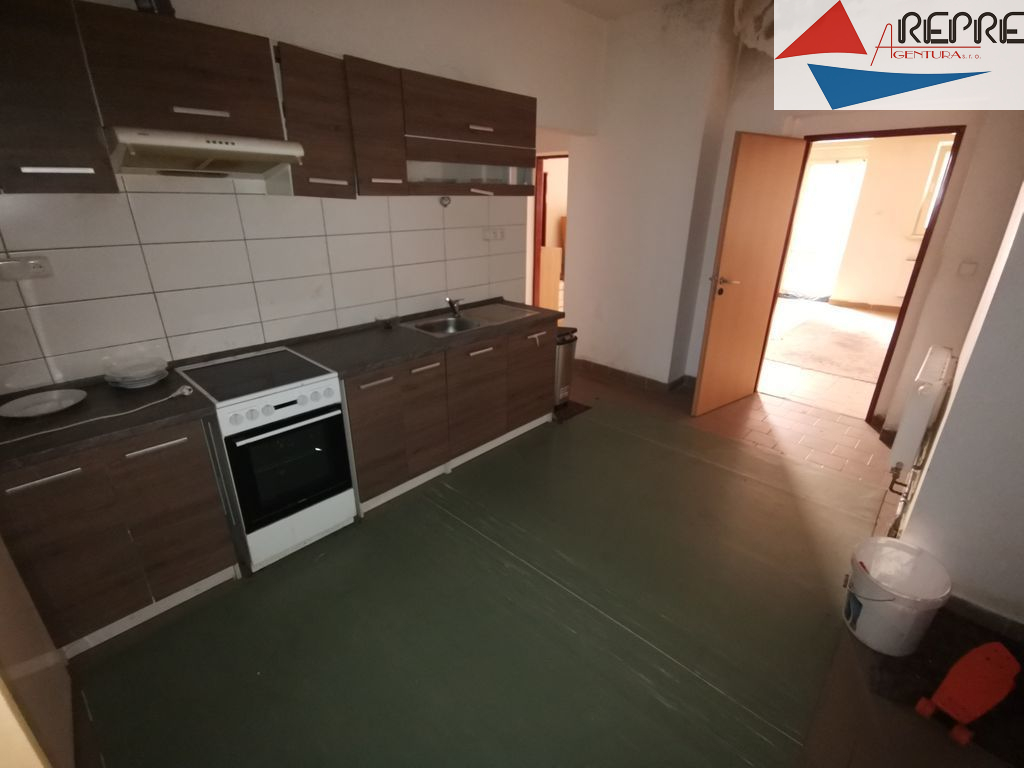 Louny - prodej polyfunkčního domu - obrázek č.8